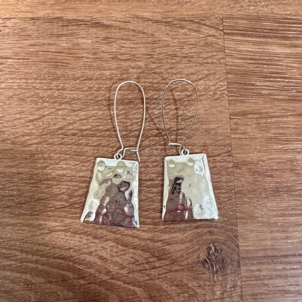 RLM soho silver toned hammer trapezoid earrings​​​​​​